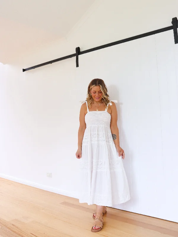 Isla Maxi Dress - White Comfortable Fit-and-Flare Maxi Dress