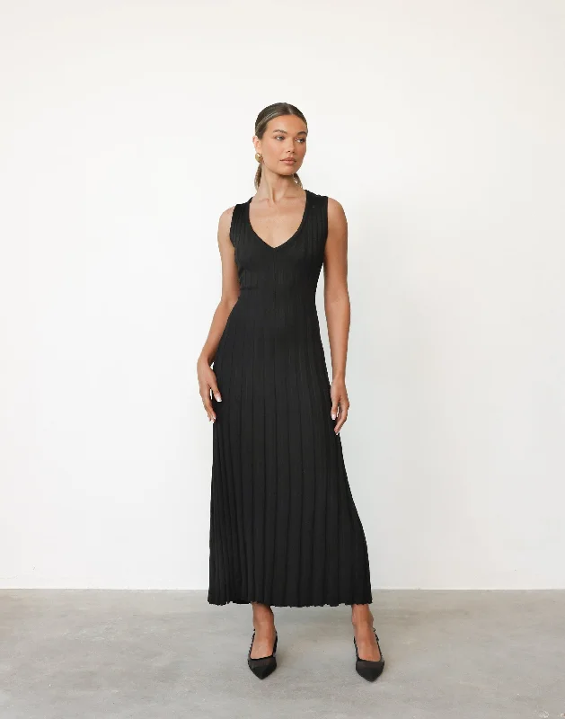 Mariposa Maxi Dress (Black) Trendy A-Line Maxi Dress