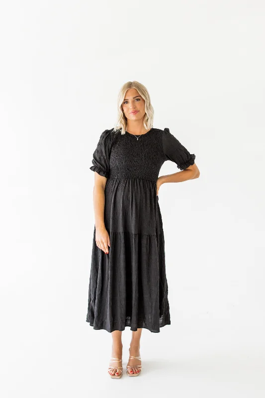 Scarlett Ruffled Maxi Dress | Black Comfortable Long-Sleeve Maxi Dress