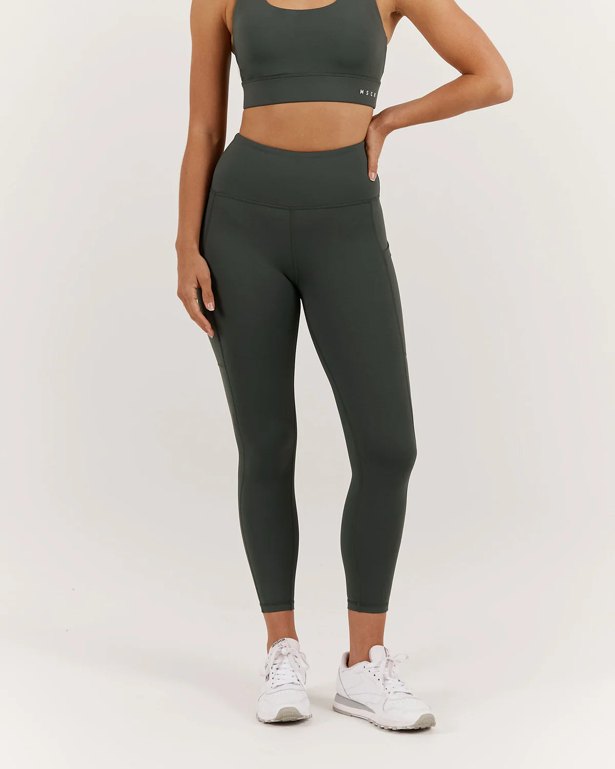 Muscle Republic | Elevate 7/8 leggings - Fern Fashionable Solid Color Tights