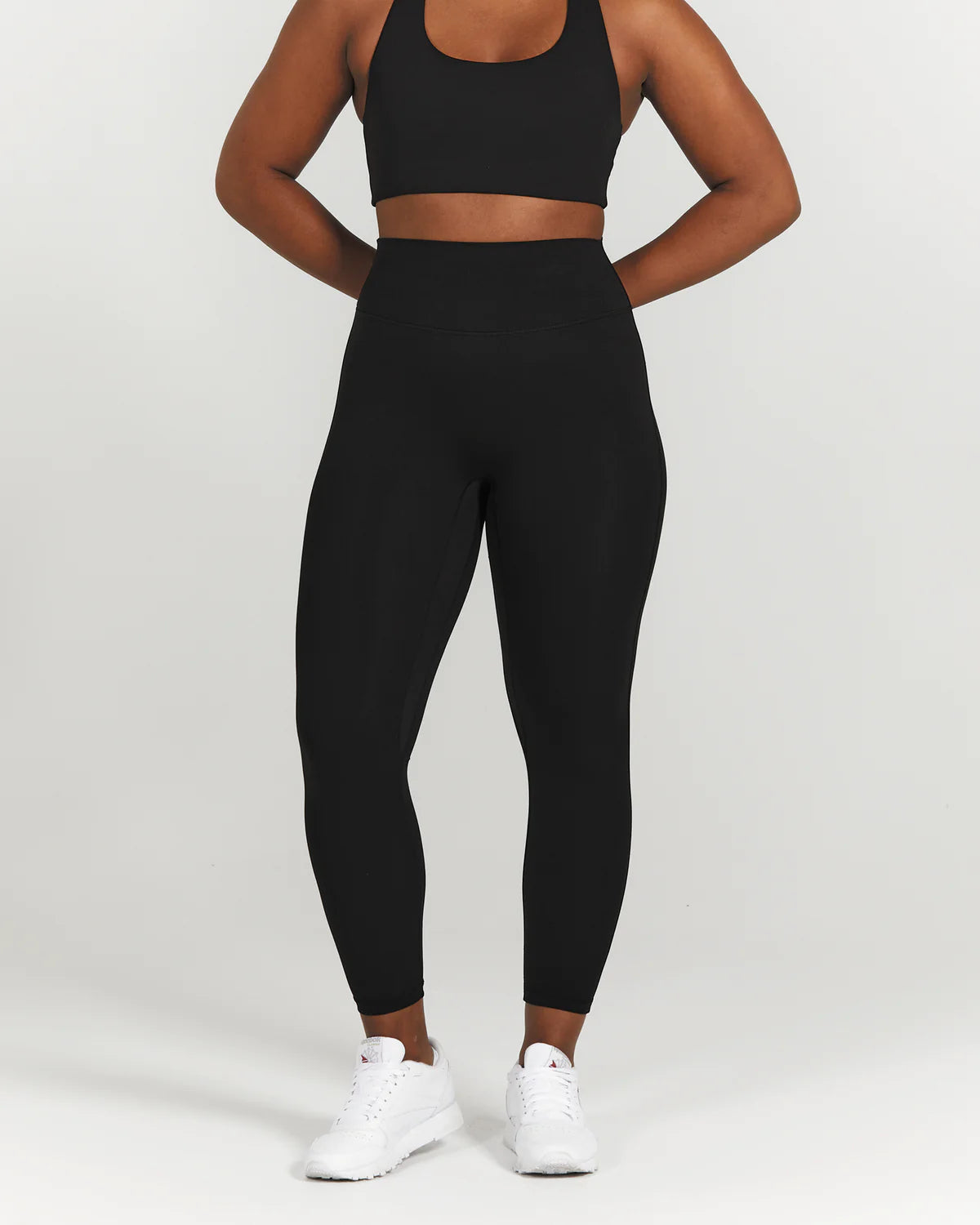 Muscle Republic | Motion Legging 24" - Black Fashionable Sports Compression Leggings